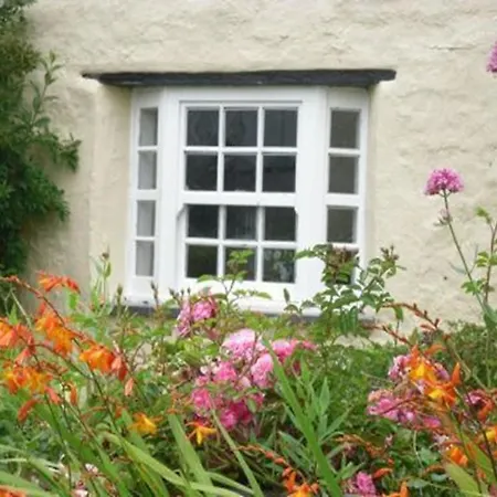 Higher Tresmorn Farm